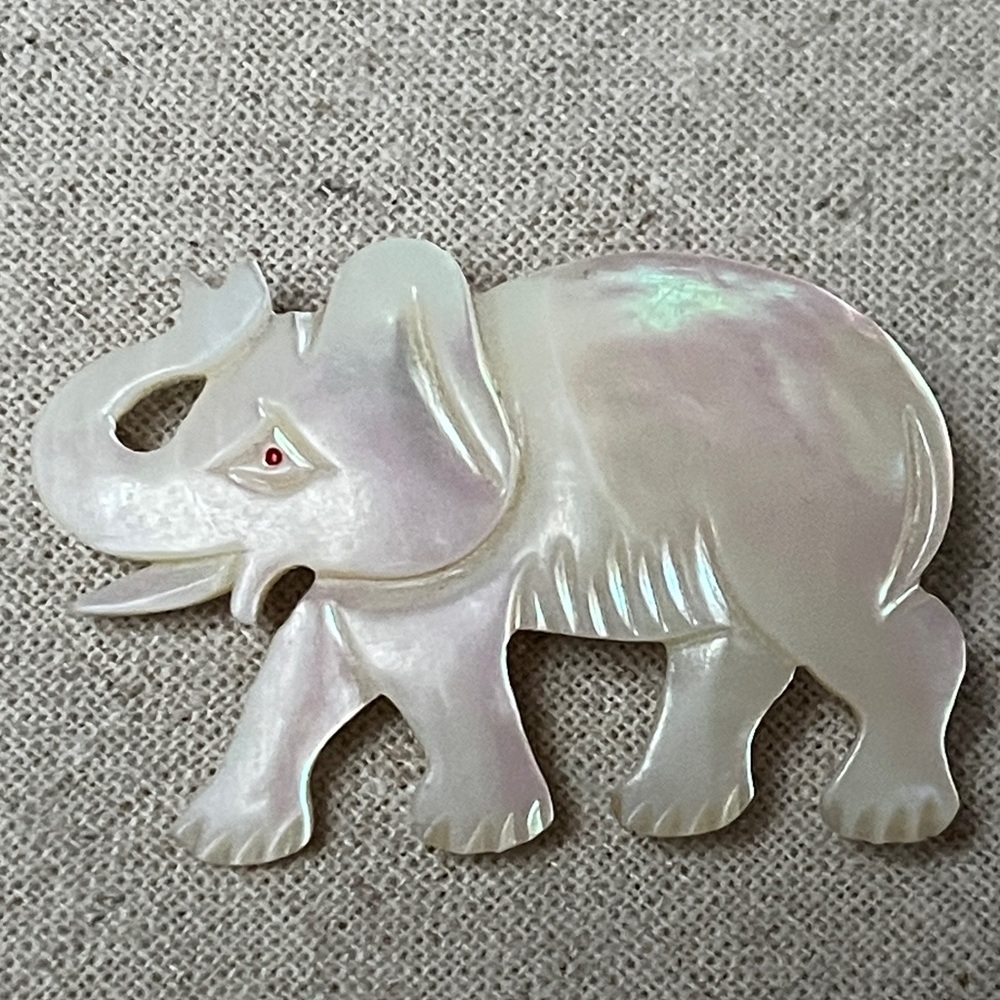 Vintage Mother of Pearl Brooch